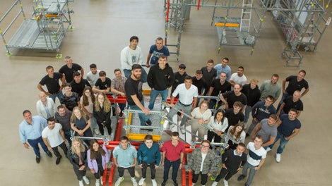 &lt;p&gt;PERI geh&amp;ouml;rt auch 2022 zu Deutschlands besten Unternehmen in den Bereichen Ausbildung und Duales Studium. In zwei voneinander unabh&amp;auml;ngigen Studien (&lt;a href=&quot;https://www.capital.de/karriere/exklusive-studie--das-sind-deutschlands-beste-ausbilder-2022-32825628.html&quot; target=&quot;_blank&quot;&gt;Capital&lt;/a&gt;,&amp;nbsp;&lt;a href=&quot;https://www.handelsblatt.com/karriere/studie-2022-die-besten-ausbilder-locken-mit-mitsprache-und-party/28816228.html&quot; target=&quot;_blank&quot;&gt;Handelsblatt&lt;/a&gt;) erhielt PERI erneut H&amp;ouml;chstnoten f&amp;uuml;r seine fundierte und praxisnahe Ausbildung und Berufsvorbereitung.&lt;/p&gt;<br/>