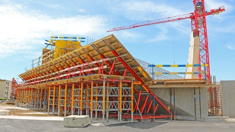 L&#039;ossature a été élargie, le coffrage VARIO a été tiré vers le haut.