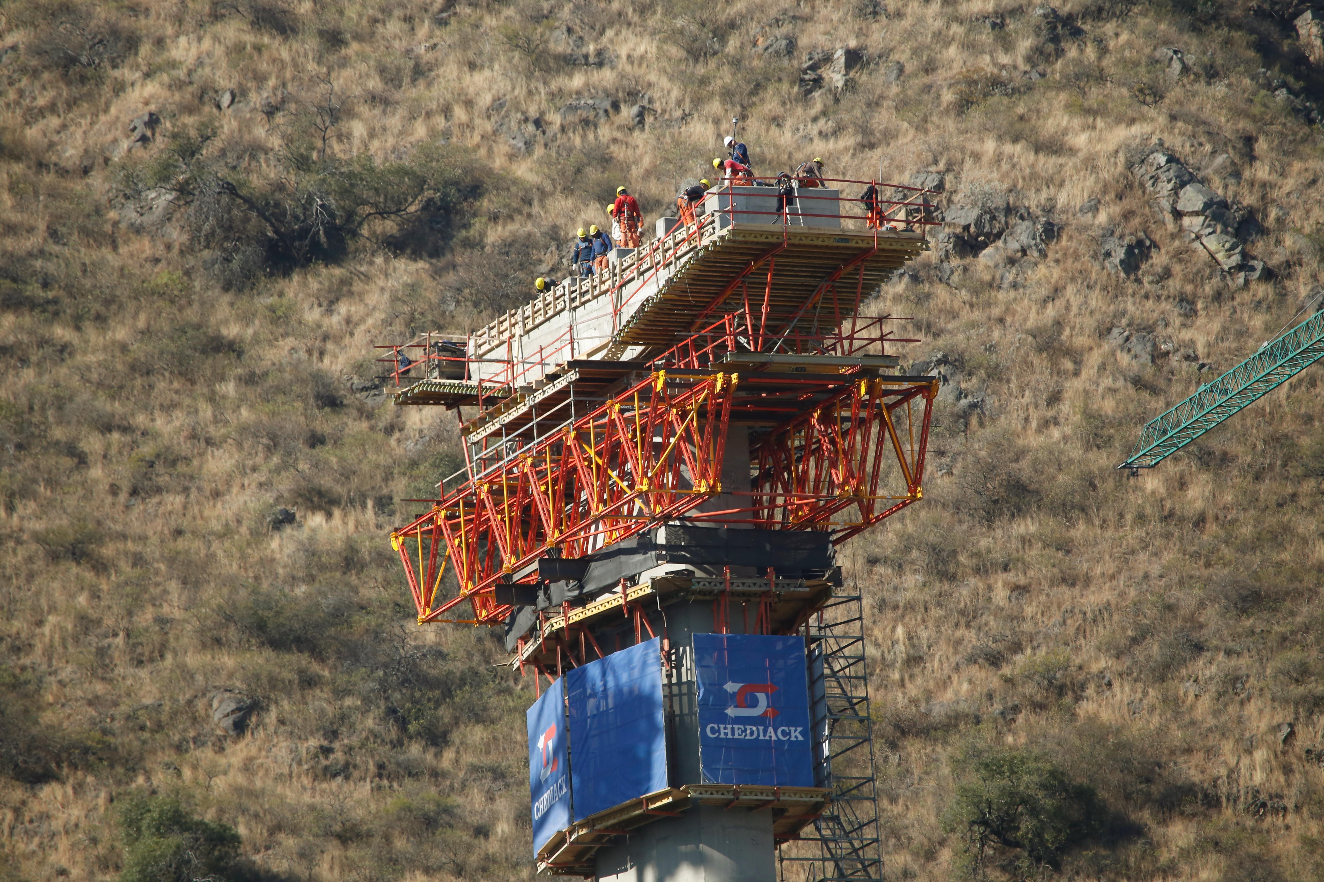 Apuntalamiento de Dintel sobre Cercha ALPHAKIT