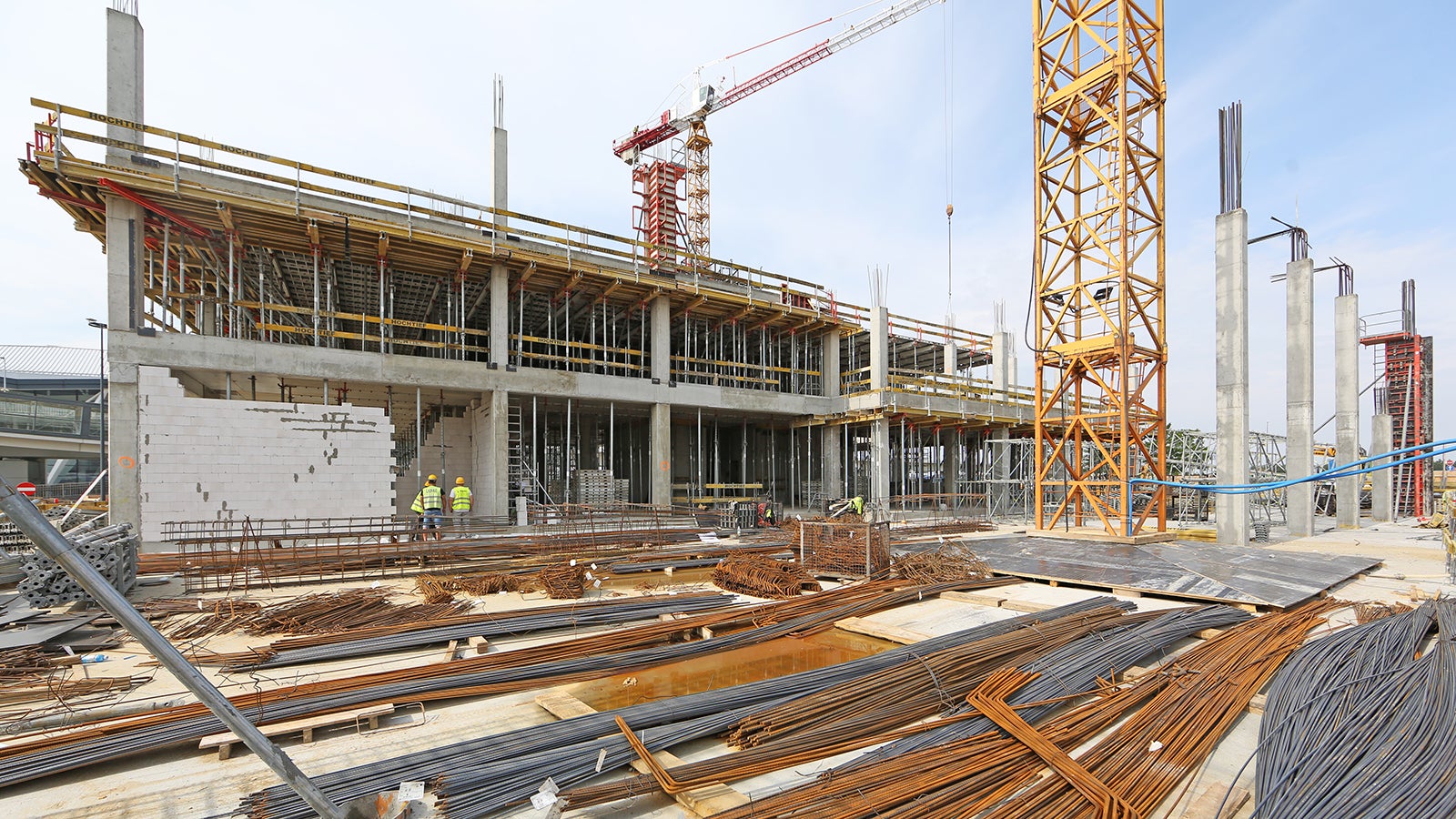 Airport City Gdańsk Zespół budynków biurowo - usługowych z niezbędną infrastrukturą techniczną i drogową - etap I (budynek B I "Alpha") przy ulicy Słowackiego w Gdańsku