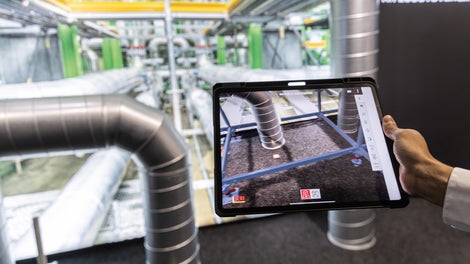 Mit der PERI Extended Experience App bringt PERI die mobile 3D-Visualisierung von Schalungs- und Gerüstprojekten auf ein neues Level und optimiert damit die Kommunikation, Sicherheit und Effizienz auf der Baustelle. 