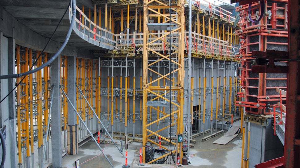 Multiproptårne til understøtning af betondæk 