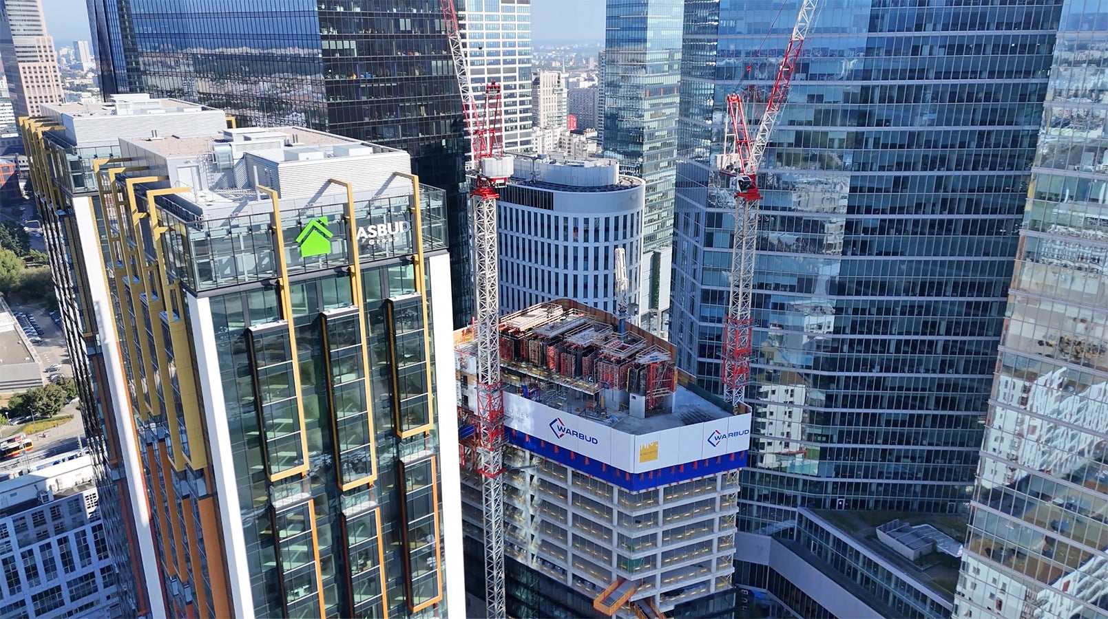 Skyliner II to budowany w Warszawie wieżowiec zlokalizowany przy ulicach Prostej i Towarowej.