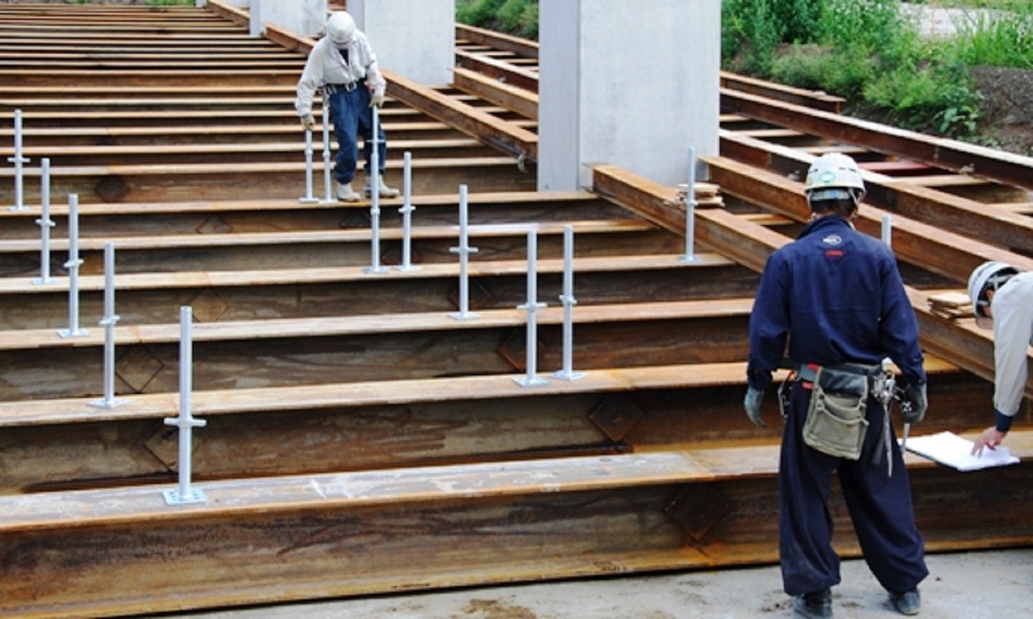 ベーススピンドルの配置 