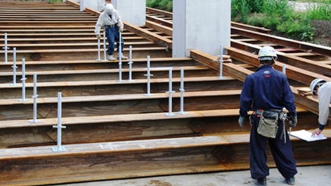 ベーススピンドルの配置 