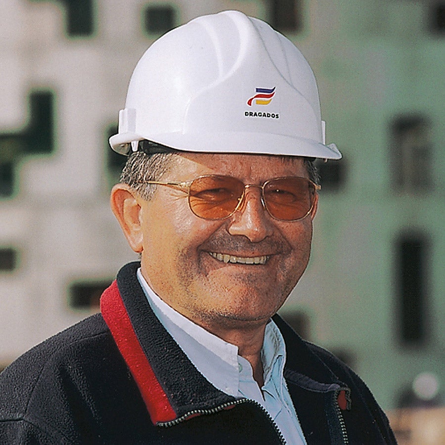 Luis Danoz, Construction manager