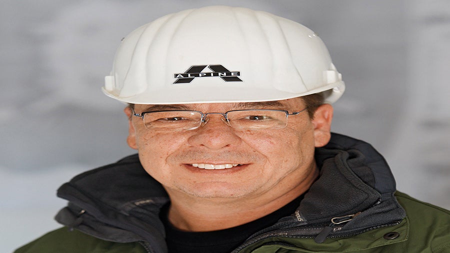 Peter Rozumnyj, Construction manager shell construction