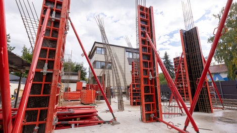 Система SOLO является оптимальным решением для возведения малогабаритных элементов без применения крана