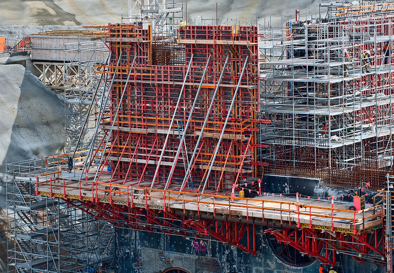 Pump Station 10.8m formwork on SB Platform.