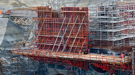 Pump Station 10.8m formwork on SB Platform.