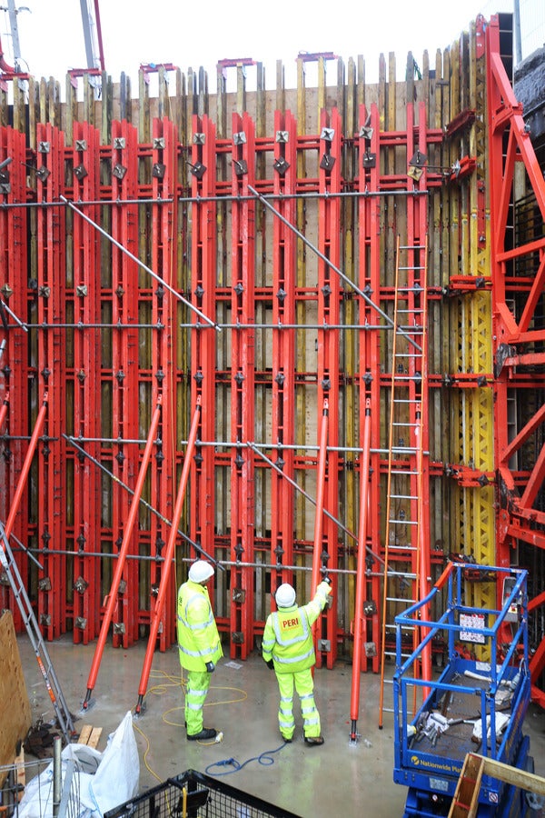 Easy to transport through matching the individual component geometries to suit truck and container dimensions.