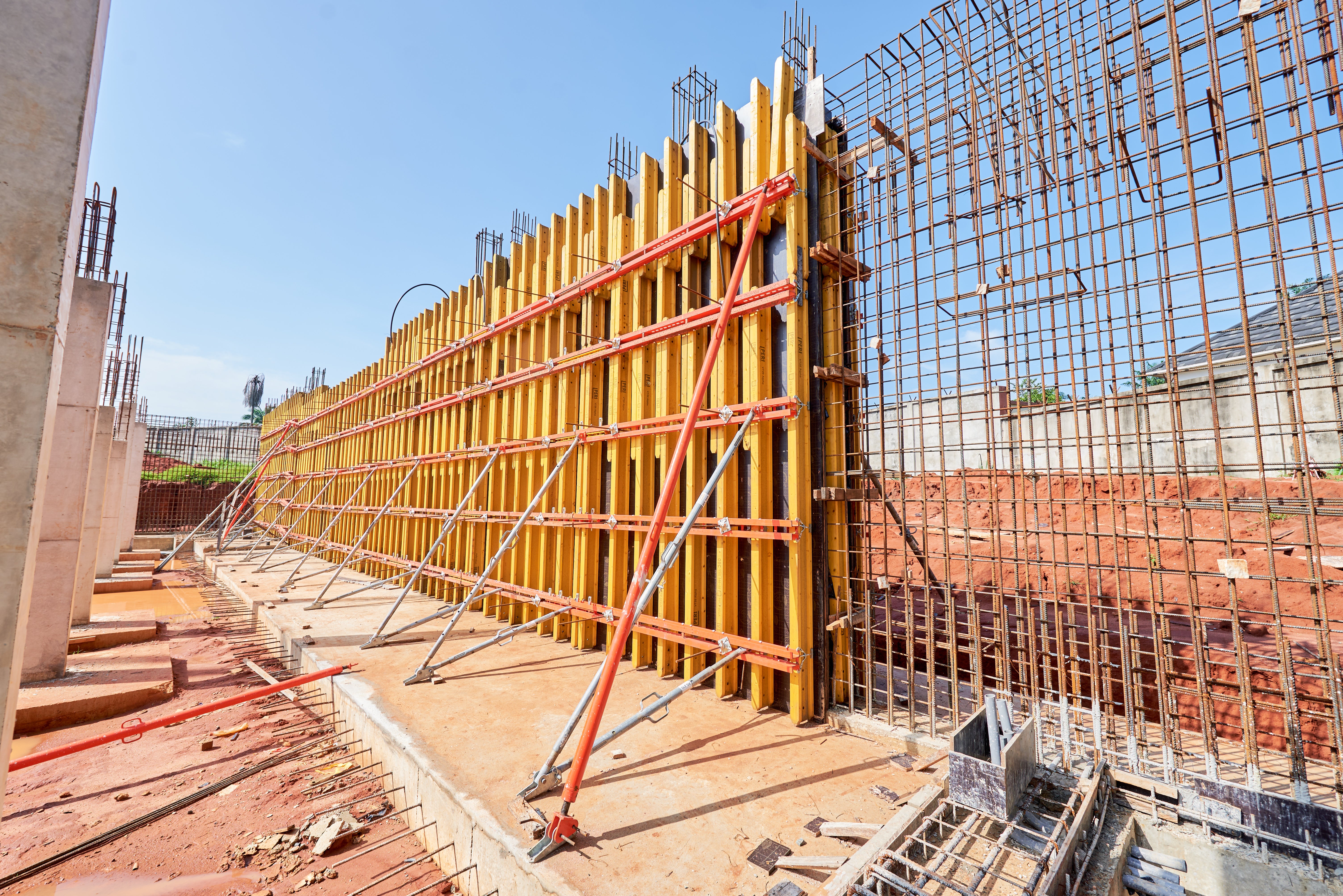 Basement wall construction using VARIO 