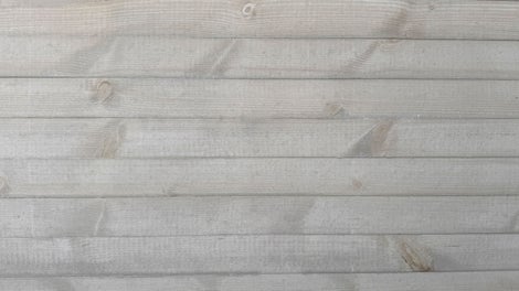 Näkyviin jäävää arkkitehtonista lautapintaa.