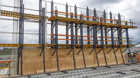 All safety screens were supported from underneath the pre-cast planks.