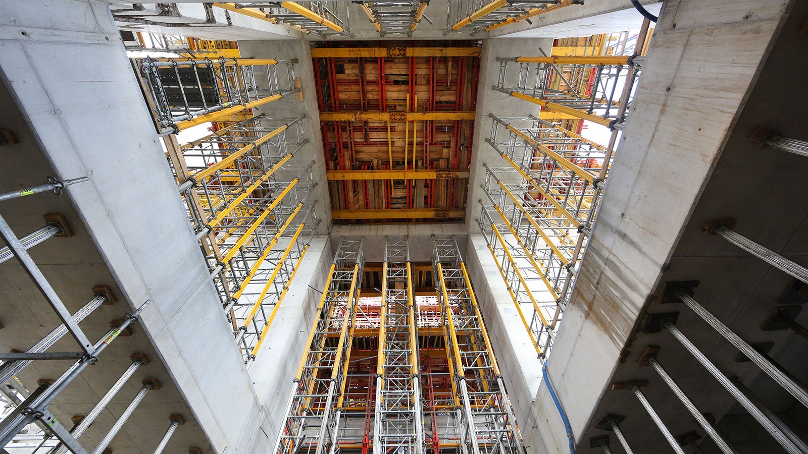 Dzięki szerokiemu asortymentowi technologii podparć zawsze możliwe jest zastosowanie optymalnego systemu do danej sytuacji.