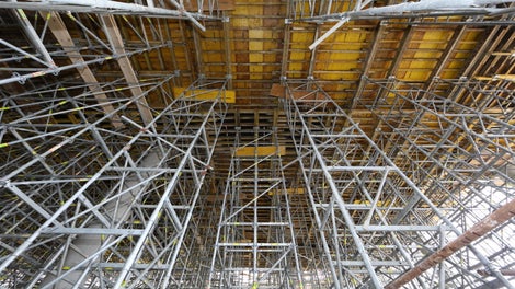 Upravna zgrada i terminali - Kamgrad d.o.o.