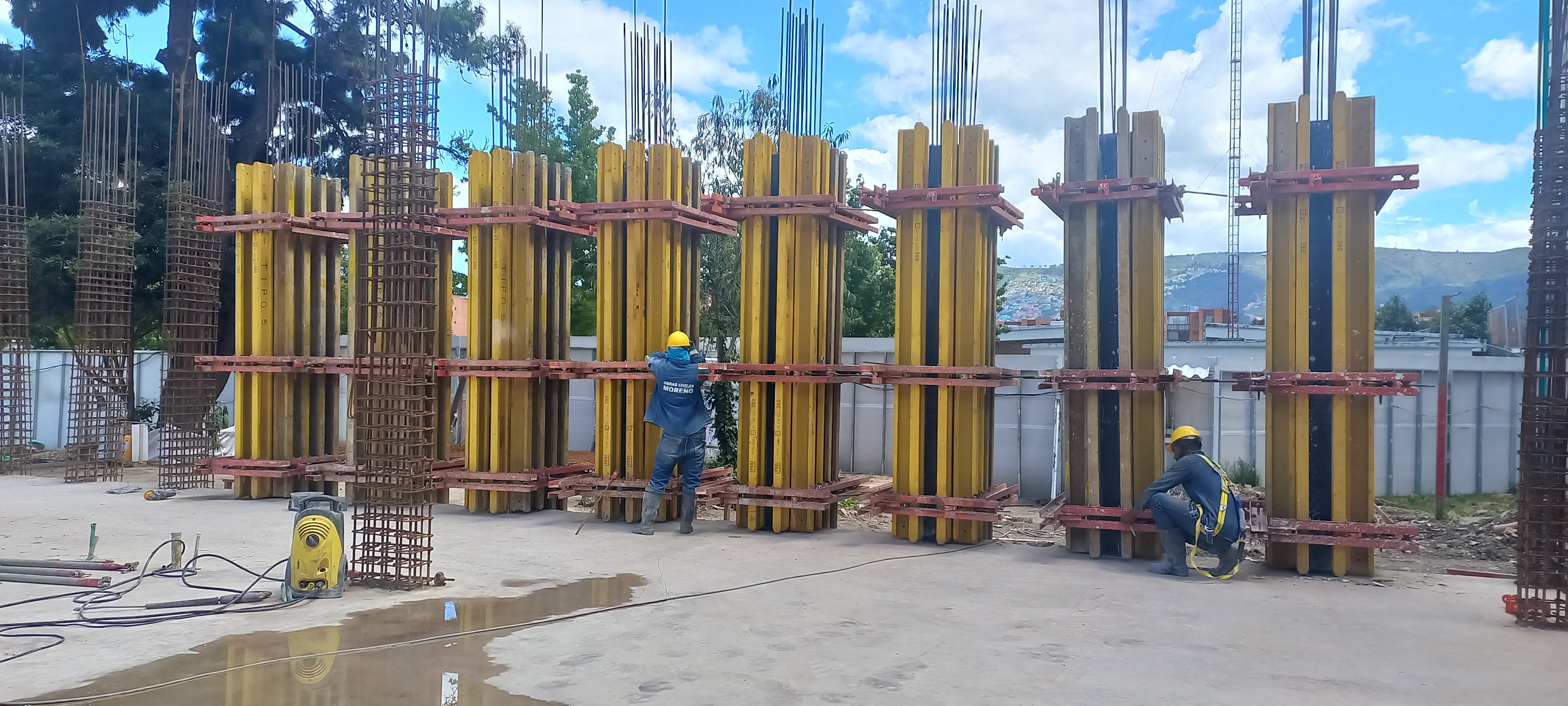 Sistema de encofrado para muros y columnas Vario VT-20