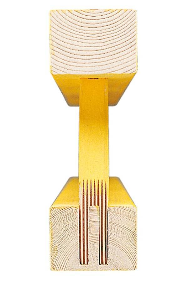 The girder nodes with mini-dovetail jointing guarantee the durability of the GT 24 lattice girder.