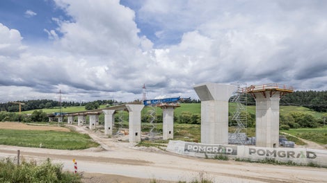 Lanserbar formbyggnad PERI