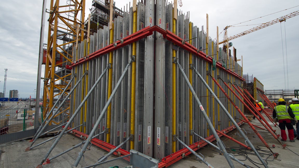 VARIO forme med MPB-24 alu-dragere (grå) og GT 24 trædragere (gule). 