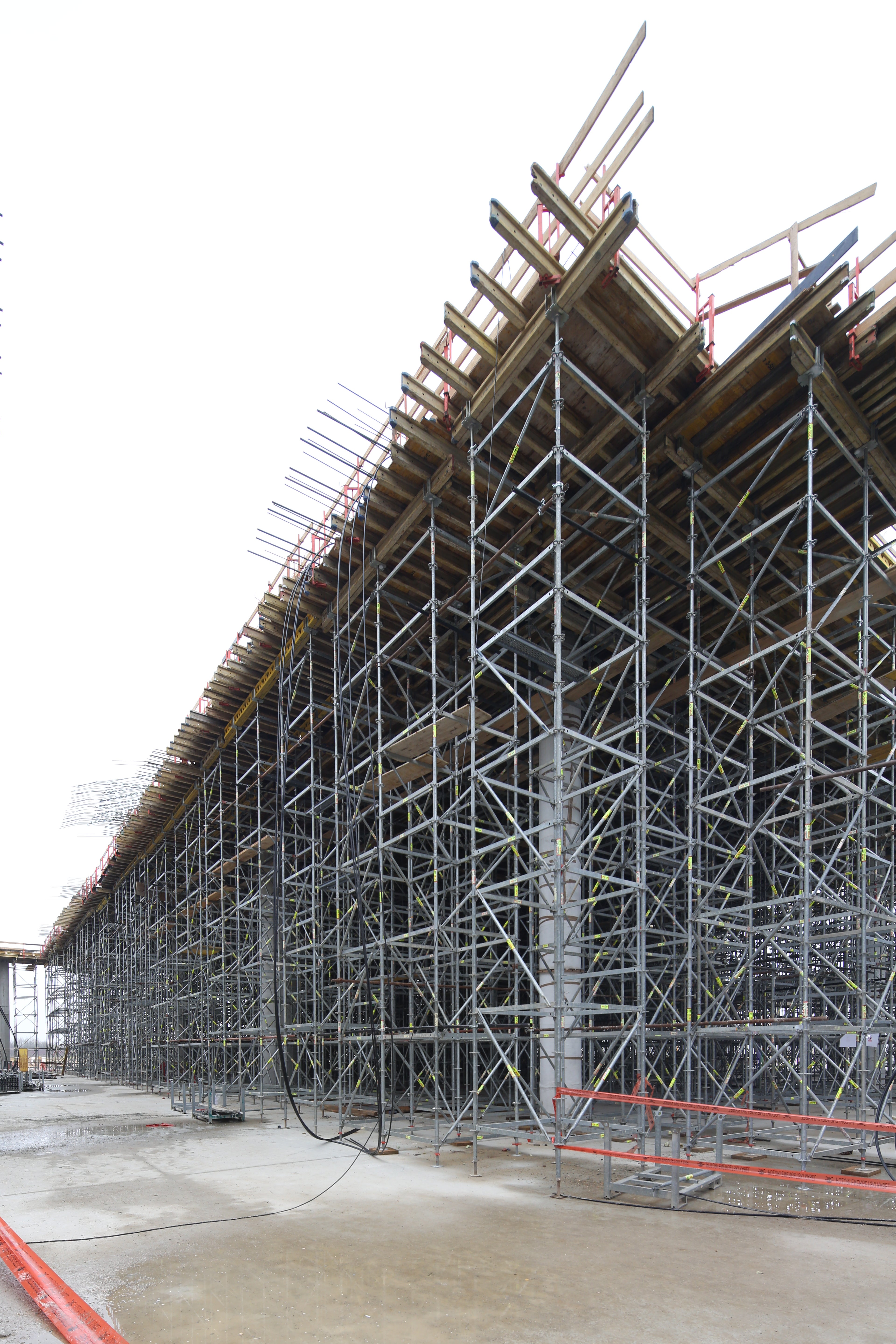 Upravna zgrada i terminali - Kamgrad d.o.o.