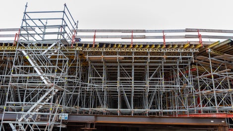 Het PERI-UP systeem is op dit project toegepast bij de trappentorens en inspectieplatformen.