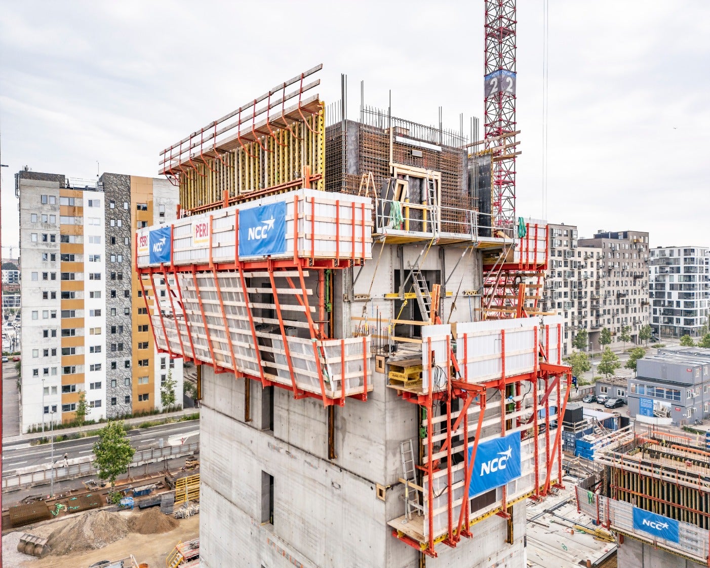 PERI climbing formwork in used in a high-rise building constuction project