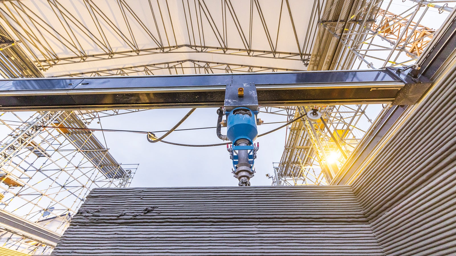 Nach mehreren erfolgreich durchgeführten 3D-Druck Projekten in Europa und den USA zeigt das PERI 3D-Druck Team auch auf der diesjährigen bauma eine Livedemonstration des Druckvorgangs und präsentiert sein vollumfängliches Serviceportfolio. 