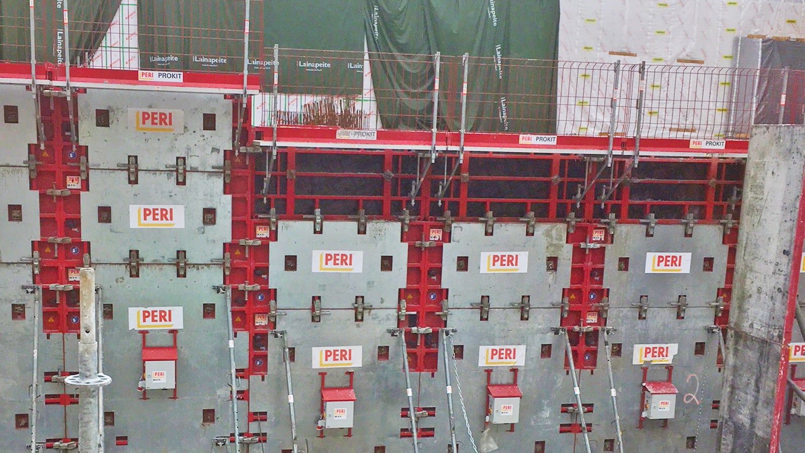 PERI MXH - lämmitettävä seinämuottijärjestelmä