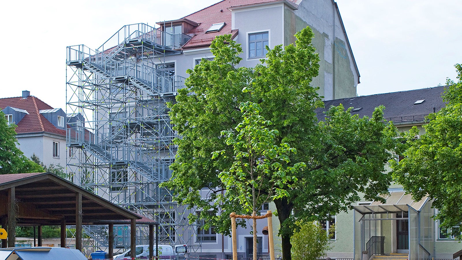 PERI supports its customers already in the planning phase with the development of different solutions. At the end, the customer receives the required plans together with the relevant statical proof.