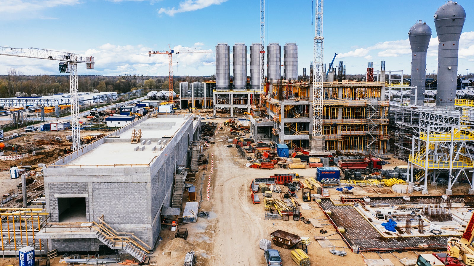 Realizacja projektu Polimery Police. Odcinek realizowany przez Unibep.