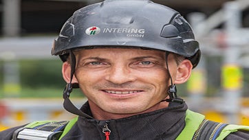 Statement by Heiko Neie: With PERI UP Flex, the most suitable grid dimensions can always be realized and it is 100 % compatible with other PERI system components. And the integrated protection against lifting in the steel decks fully complies with our high safety requirements.