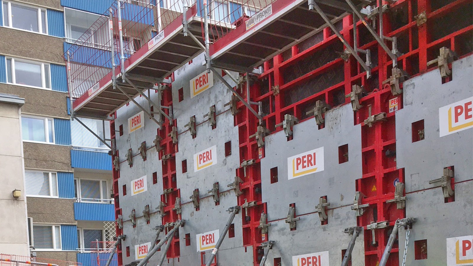 PERI MXH - lämmitettävä seinämuottijärjestelmä