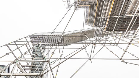 Dankzij engineering op hoog niveau van PERI voldoet de publiekstoegankelijke constructie aan alle wensen en eisen.