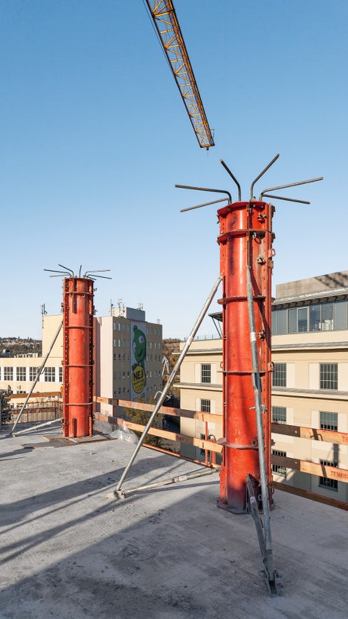 Bednění kruhových sloupů SRS umožňuje vytvoření perfektního povrchu betonu.