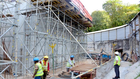 PERI UP loose form for cantilever slab and beam 