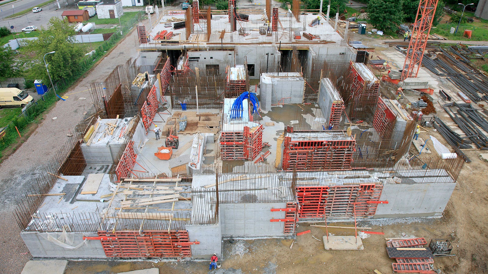 Precyzyjny dobór deskowań dla każdej działki wykonawczej.