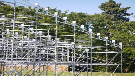 The modular system allowed for adaptability across all elements of the build. Its versatile nature allowed Arena Group to tailor the scaffolding to fit specific needs. 