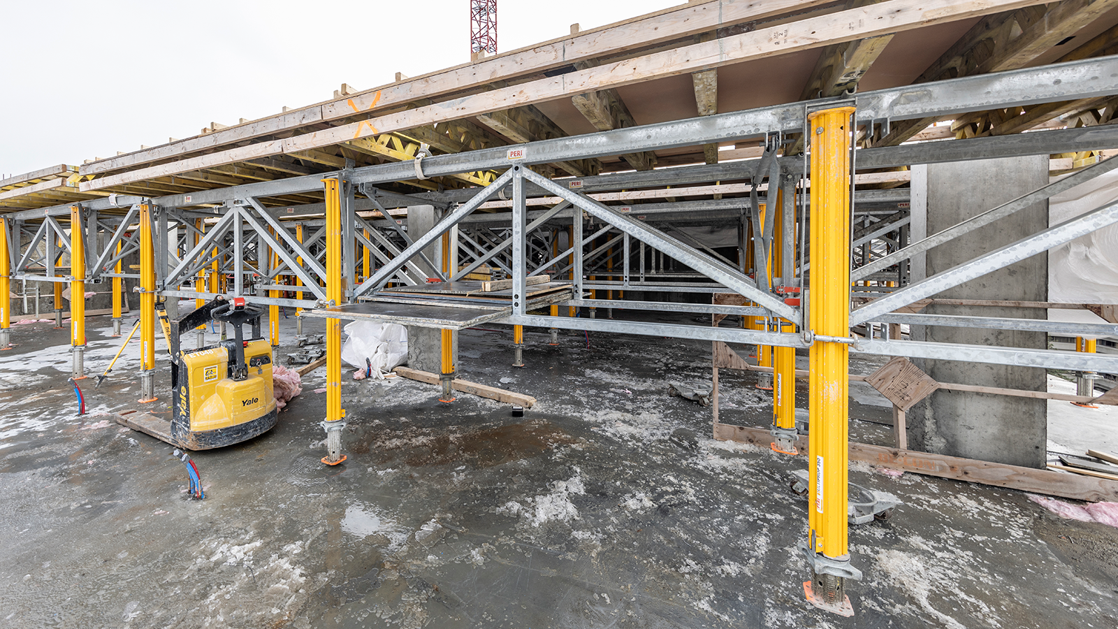 A total of 30,000 sq. ft. of SKYTABLE was utilized to efficiently complete the ten-storey project.