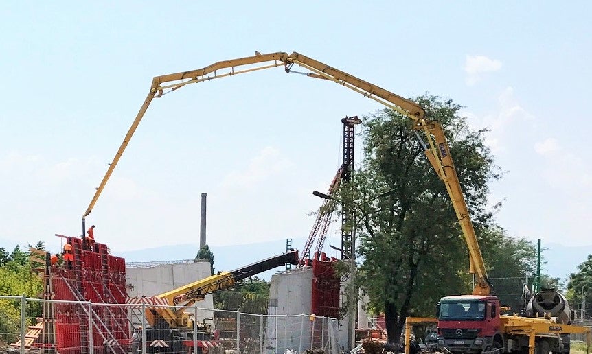 Бетониране на подпорна стена - стенен кофраж TRIO