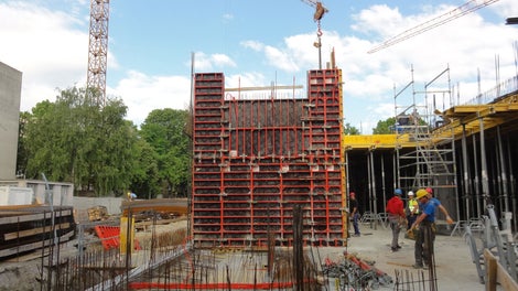 DOMINO elementi visine 3,00 m iz PERI proširenog programa za izvedbu zidova nadzemnih etaža.