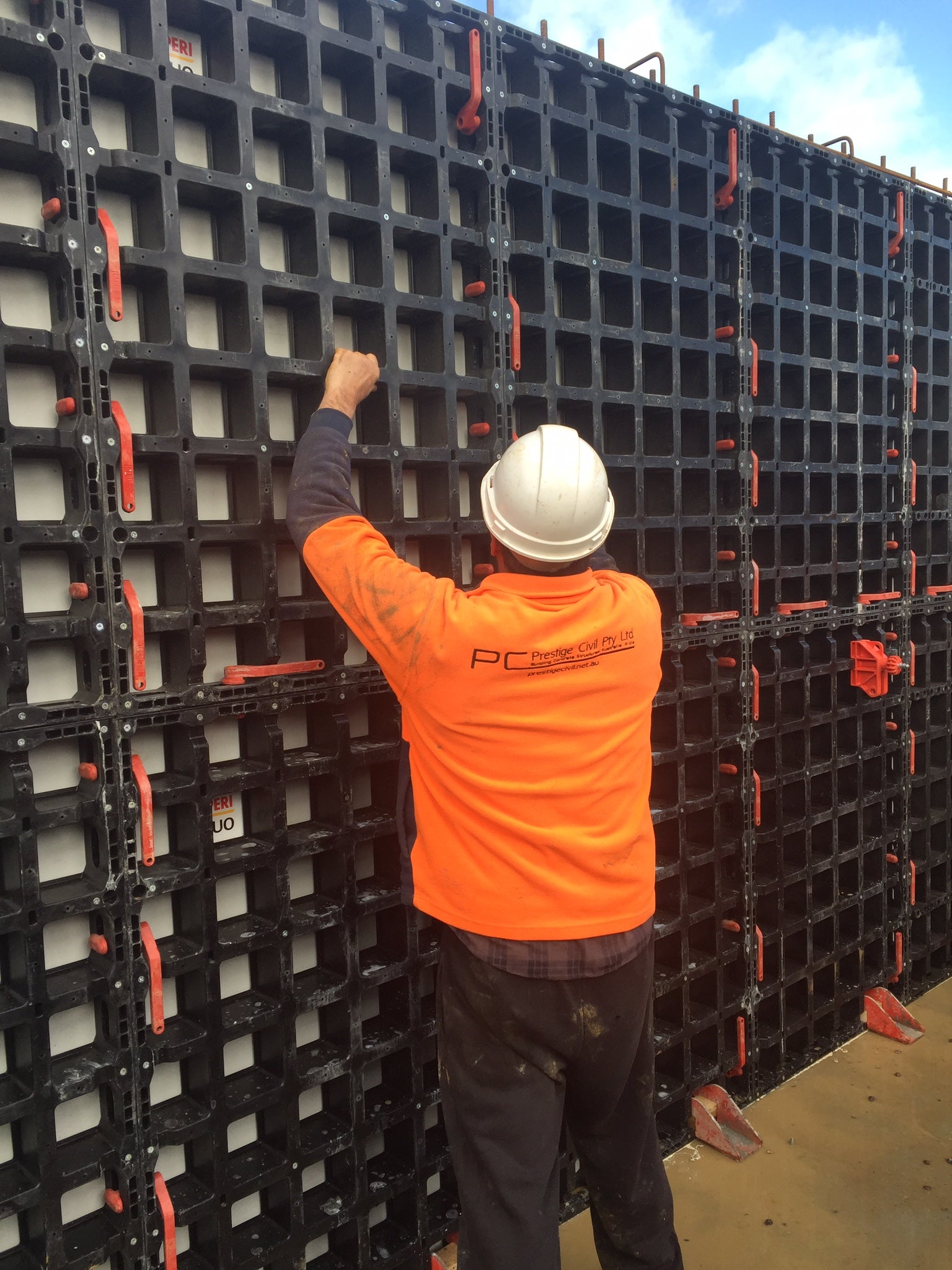 No experienced labour required onsite.