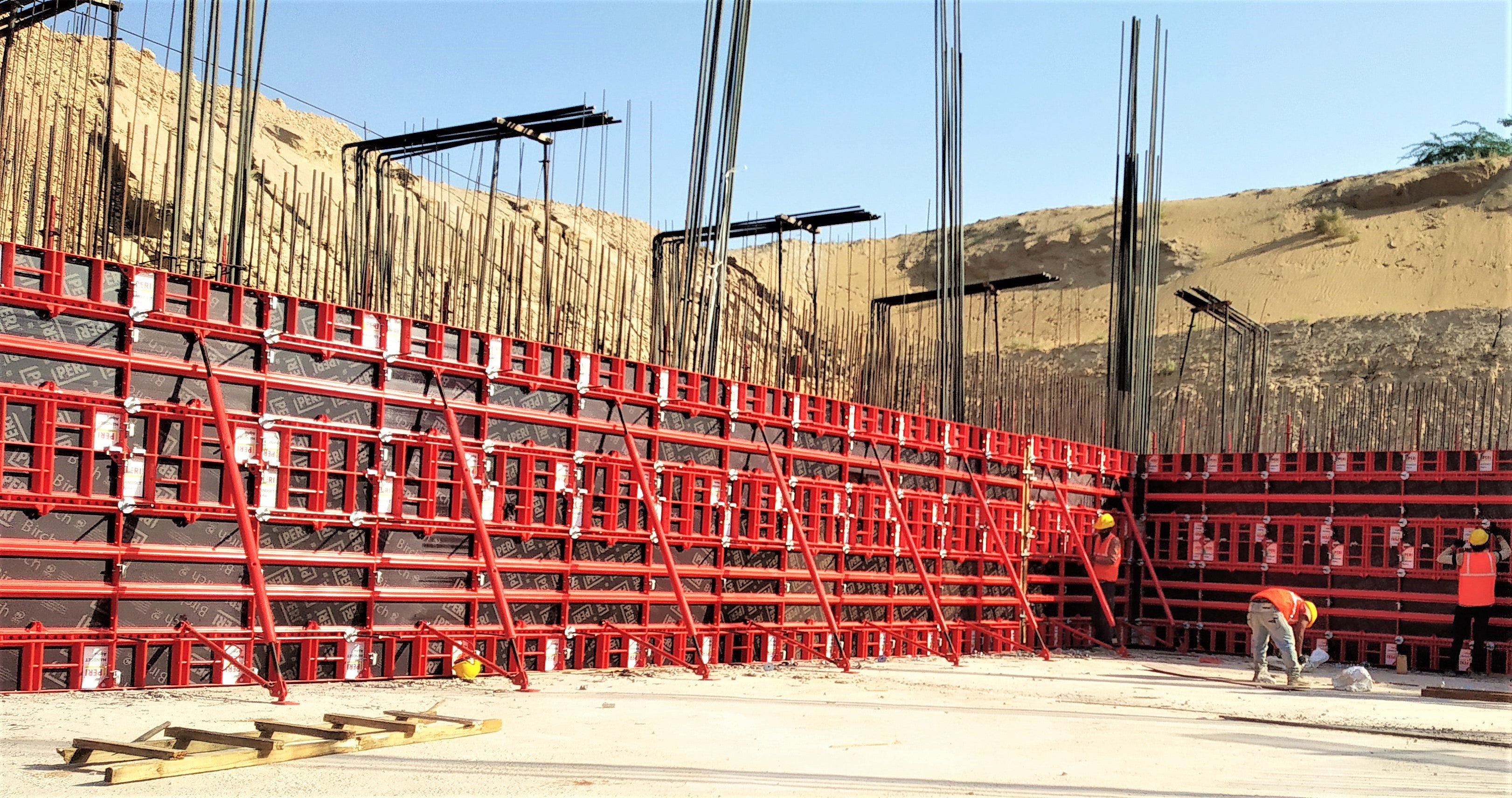 HANDSET ALPHA for Retaining Wall