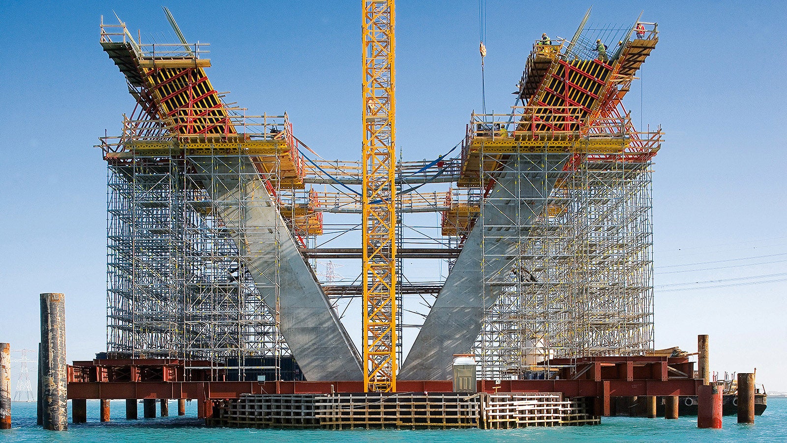 The flexible PERI UP scaffold system could be geometrically adapted at all heights and to suit every load case.