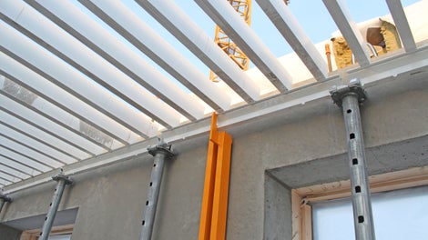 GRIDFLEX-järjestelmää käytettäessä voidaan muottilevy valita vapaasti.<br/>Myös ohuempi ja edullisempi vaihtoehto on siis mahdollinen.