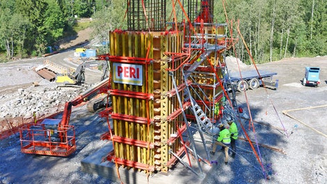 Liittopalkkisiltojen pilarit VARIO-järjestelmällä