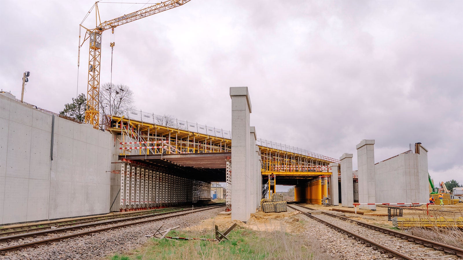 Budowa drogi ekspresowej S19 Lublin - Lubartów, Polska<br/>Wiadukt drogowy WS-24<br/>