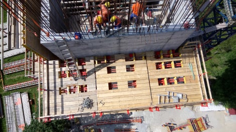 Изграждане на стълб 10