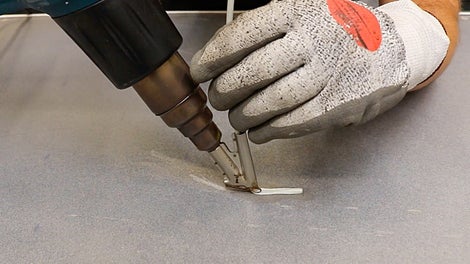You can repair the outer sides quickly and easily right there on the construction site thanks to the weldable wear layer – without incurring any additional costs.