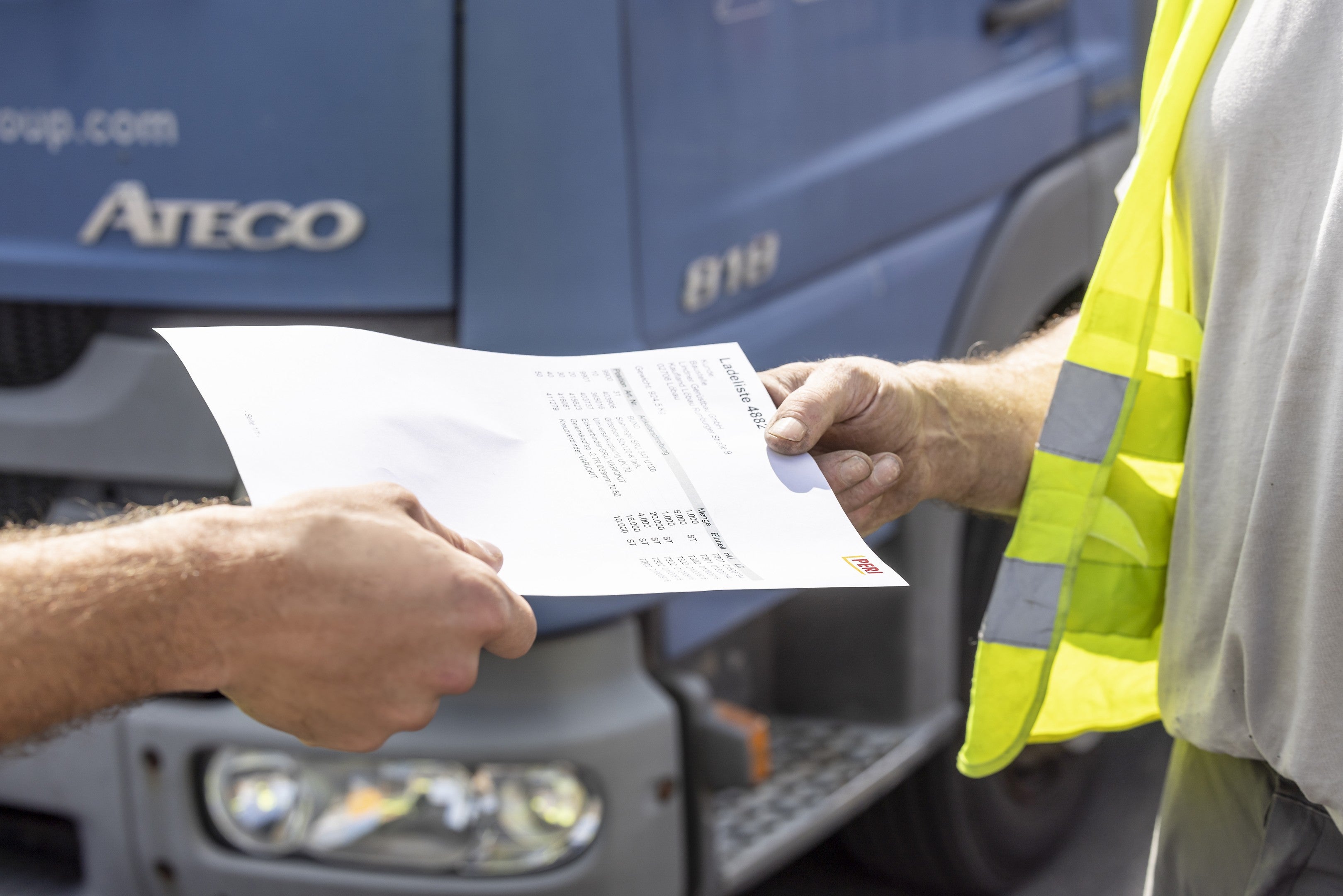 Die Handling Unit auf dem Gebinde und dem Lieferschein vereinfacht das Erkennen des Inhalts des jeweiligen Gebindes.